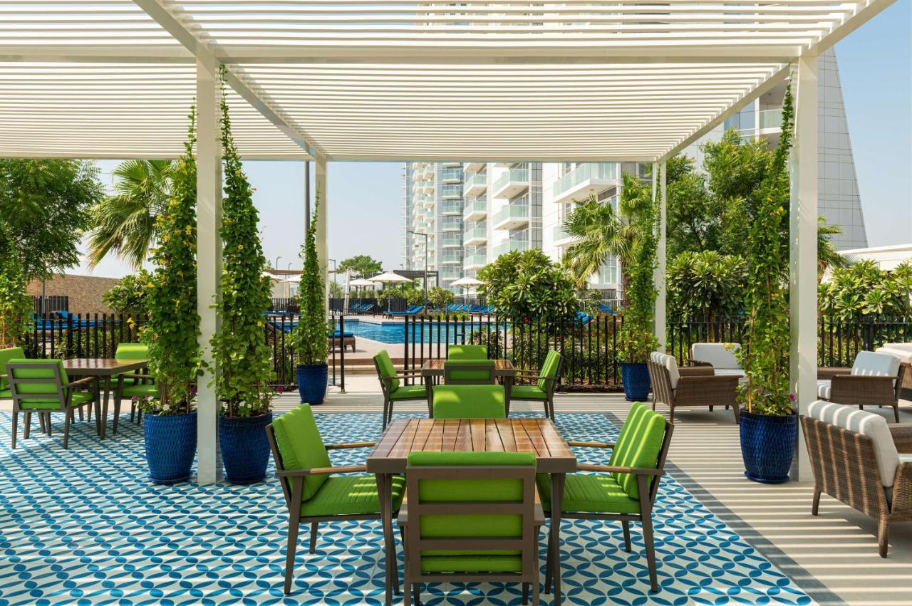 Hotel Radisson Dubai Damac Hills Exteriér fotografie