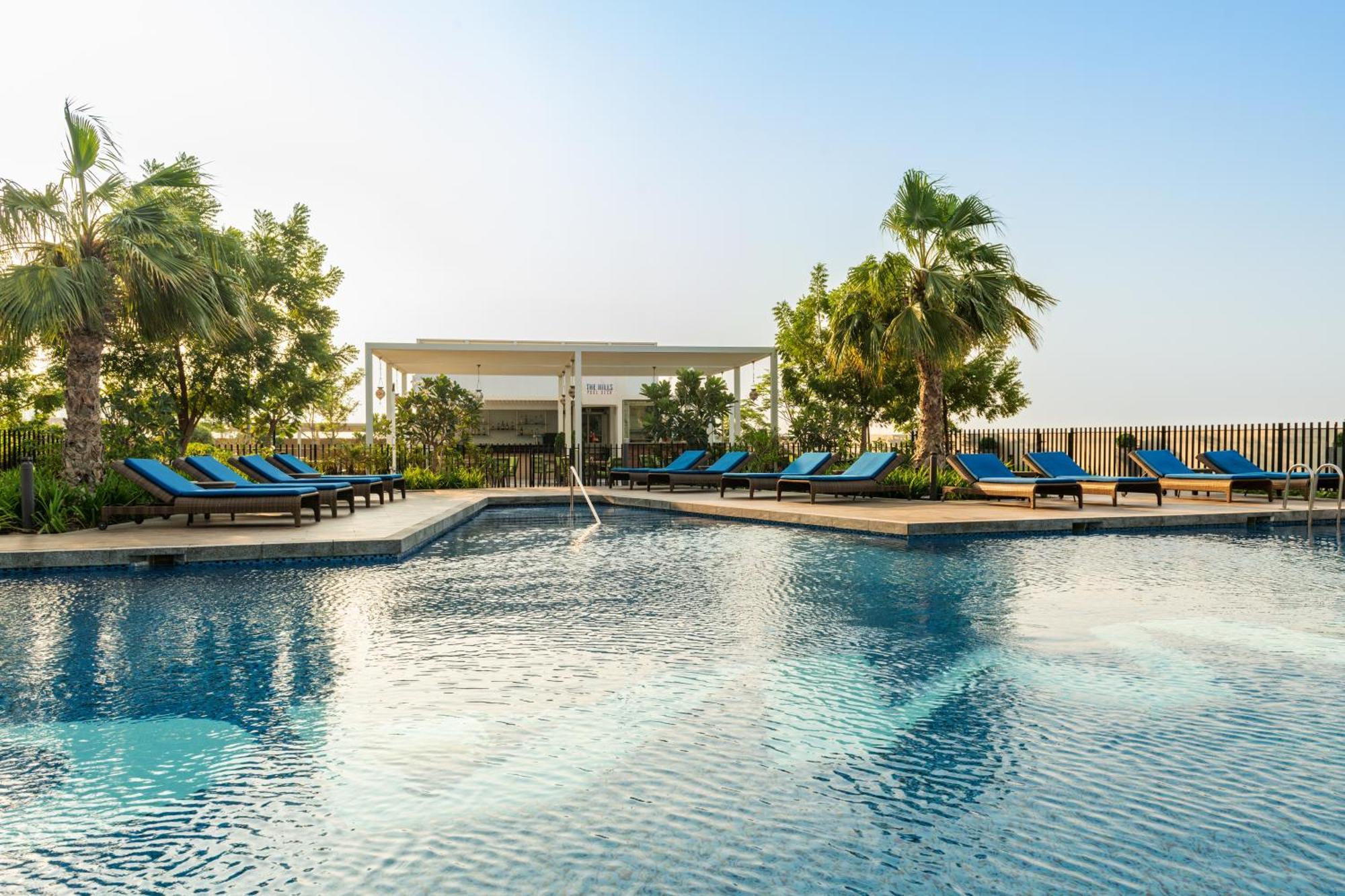 Hotel Radisson Dubai Damac Hills Exteriér fotografie
