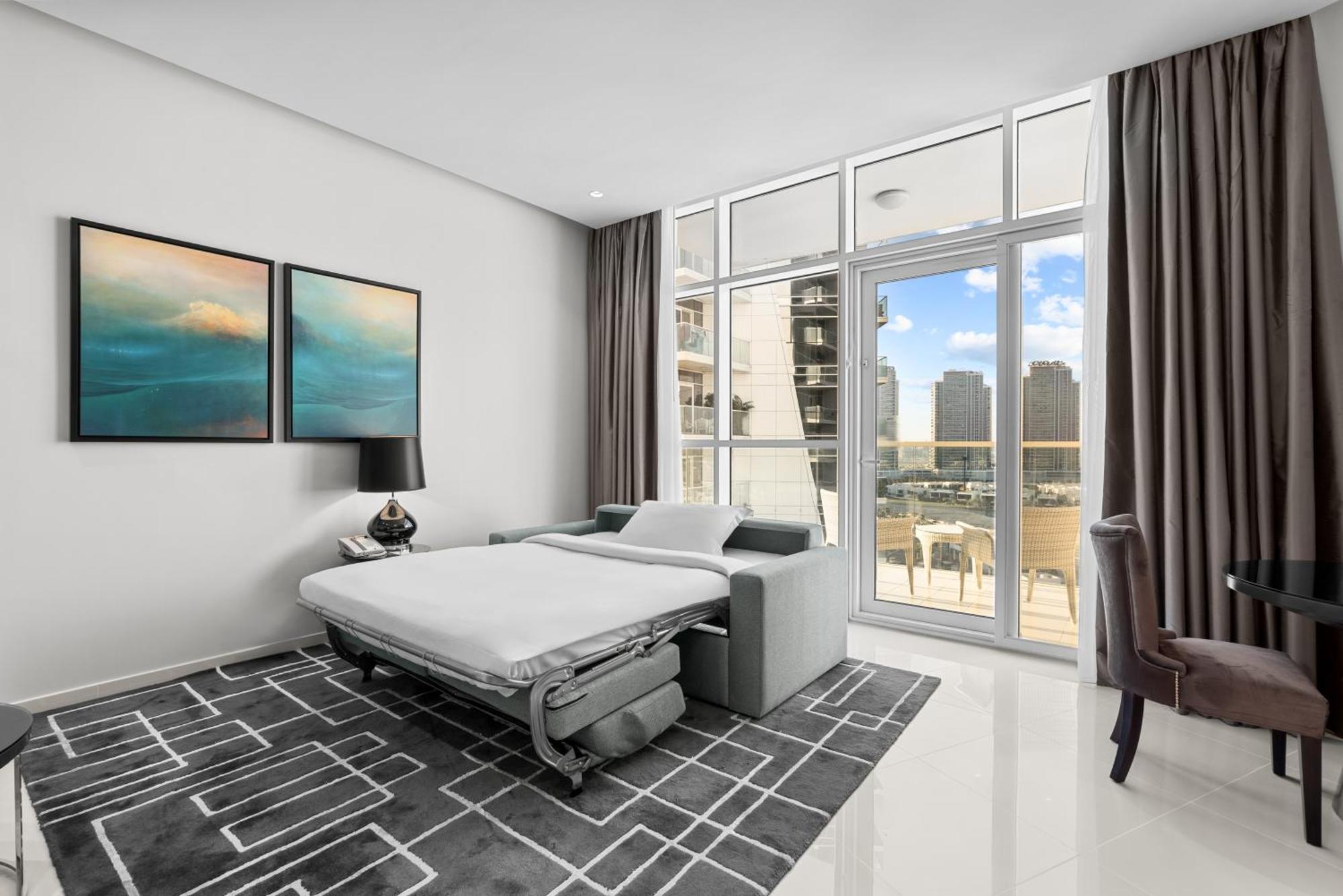 Hotel Radisson Dubai Damac Hills Exteriér fotografie