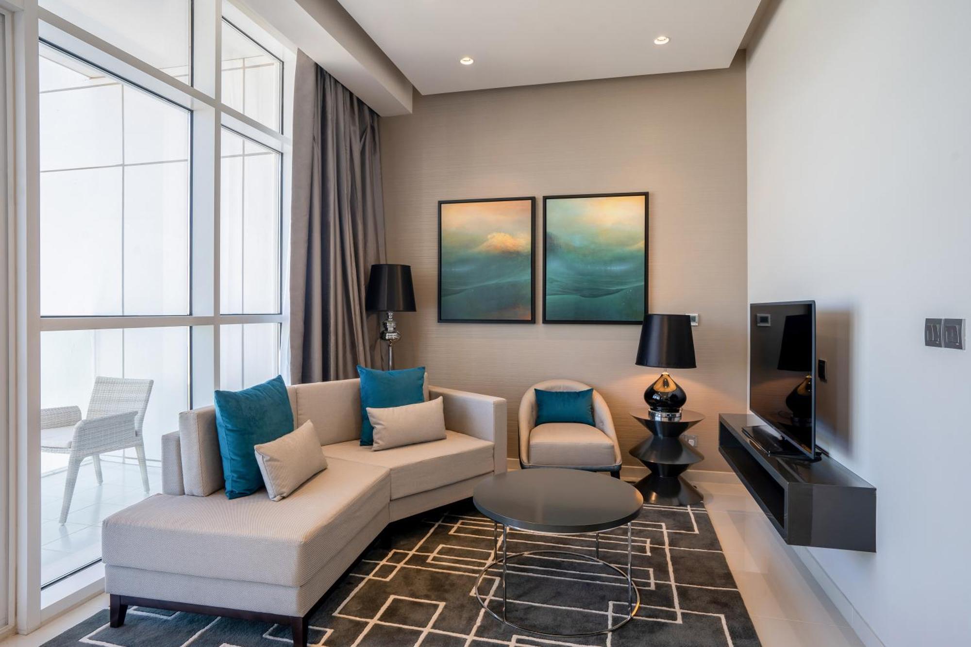 Hotel Radisson Dubai Damac Hills Exteriér fotografie